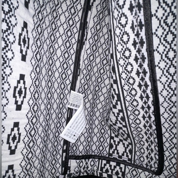 Forever 21 Tribal Print BOHO Open Cardigan - Picture 4 of 6